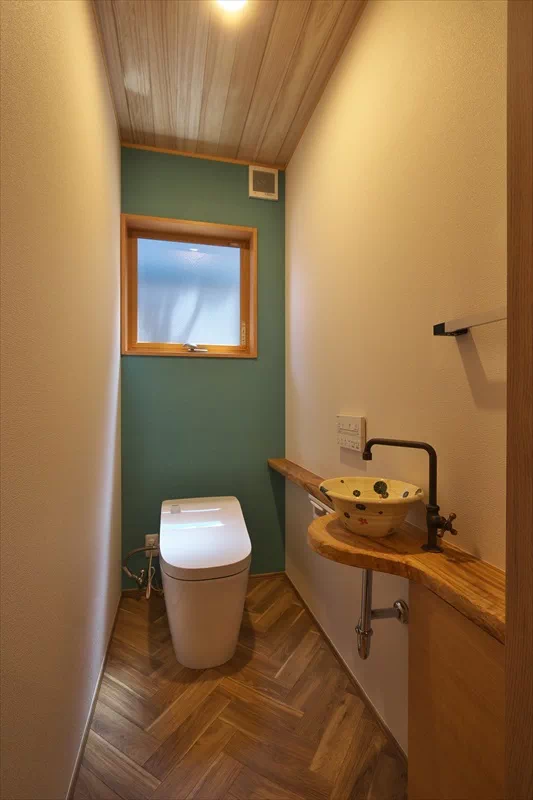 トイレ-無垢の家/Y様邸/金沢市